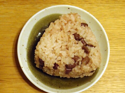 お赤飯とかぼちゃの煮もので☆いとこ煮おにぎり